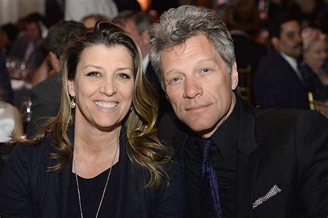 is jon bon jovi still married.